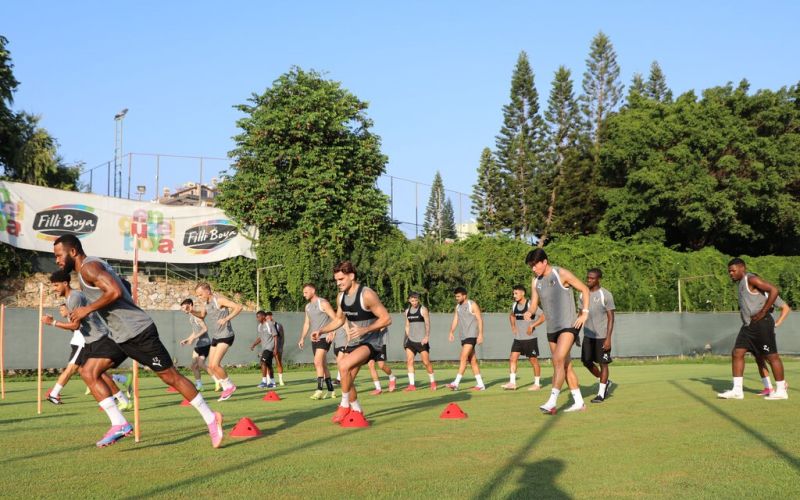 Alanyaspor, Eyüpspor maçı hazırlıklarına başladı
