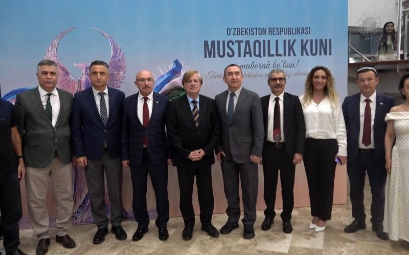 Özbekistan’ın bağımsızlığının 35. yılı Antalya’da kutlandı
