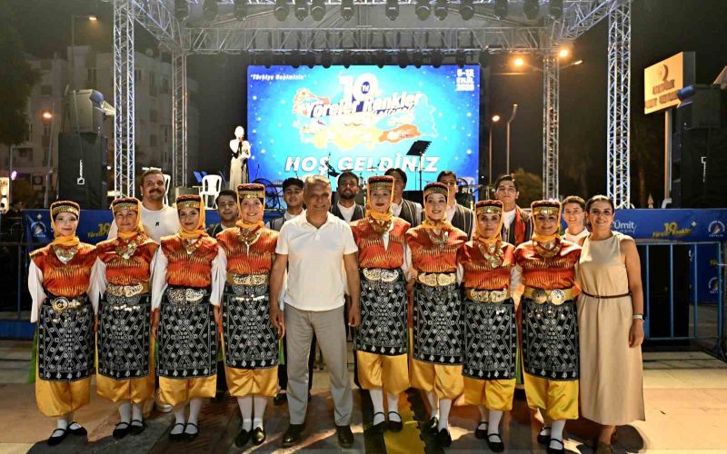 Yöreler Renkler Festivali’nde Güneydoğu Anadolu Gecesi
