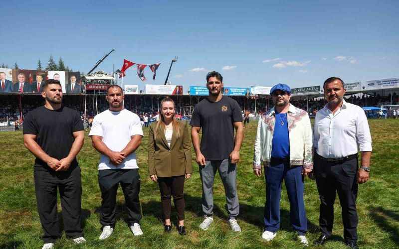 Türk’ün ilk er meydanı Elmalı’da dostluk kazandı
