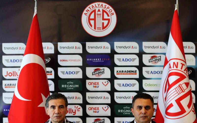 Antalyaspor, Osman Özköylü ile sezon sonuna kadar sözleşme imzaladı
