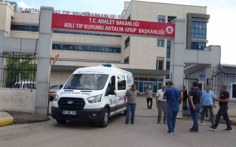 Eşi, kayınvalidesi ve kayınpederini öldüren şüpheli, arazide kaçarken jandarma tarafından yakalandı
