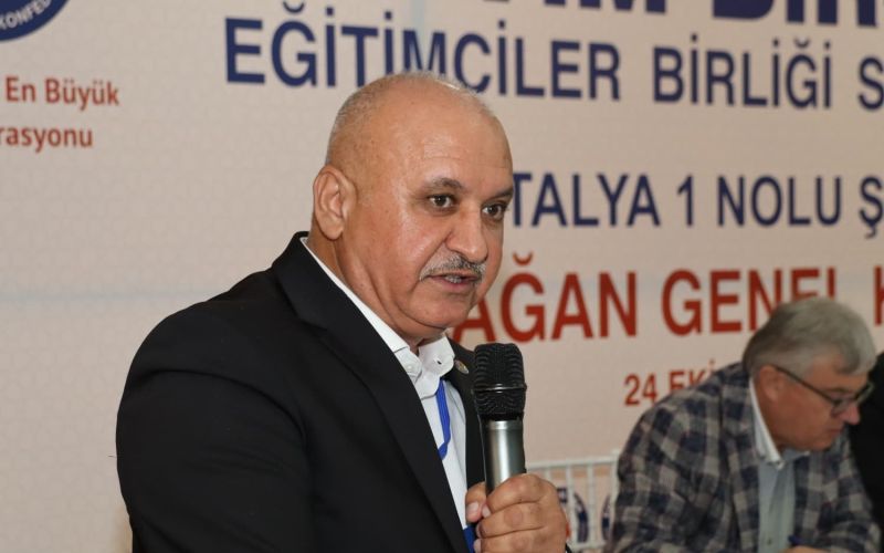 Eğitim-Bir-Sen Antalya’da Eyüp Bülent Miran güven tazeledi
