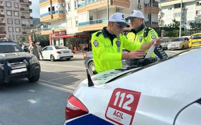 Alanya’da 386 araç ve sürücüye 1 milyon 64 bin lira para cezası
