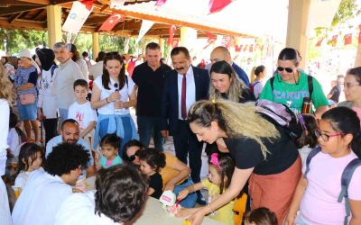 Büyükşehir Belediyesi 23 Nisan Çocuk ve Uçurtma Festivali sürüyor
