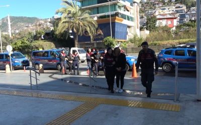 Alanya’da ’Vurgun Operasyonu’nda yakalanan 7 şüpheli adliyeye sevk edildi
