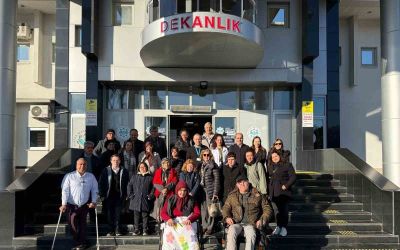 Dekan Akın: 