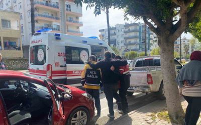 Gazipaşa’da motokurye kazada yaralandı
