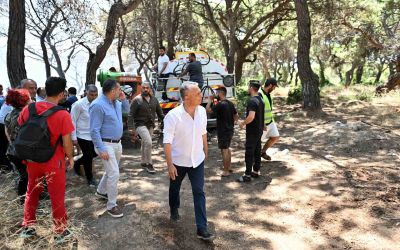 Muratpaşa, 19 araçla yangına müdahale etti

