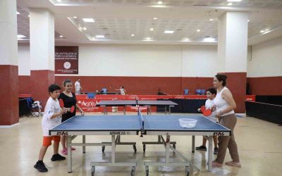Antalya’da çocuklar yaz tatilini sporla geçiriyor
