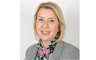 Manavgat Belediye Başkan Yardımcısı Gülsüm Özer parti üyeliği ve tüm görevlerinden istifa etti
