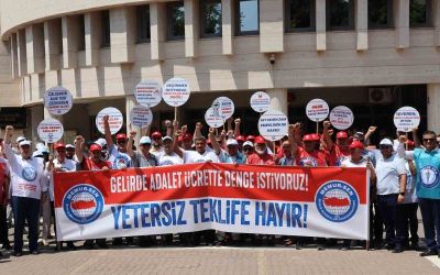 Memur-Sen’den hükümetin zam teklifine protesto

