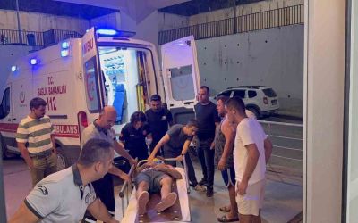 Otomobil yayla yolunda uçuruma yuvarlandı: 2  yaralı
