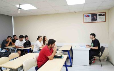 Sınavlara ücretsiz kurslarla hazırlanıyorlar
