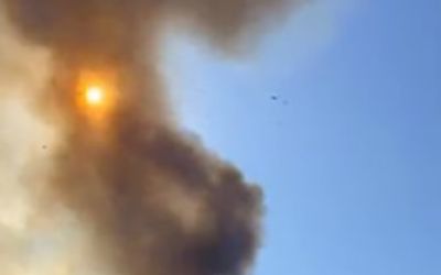 Alanya’da çalılık alanda çıkan yangında 2 sera ve 2 dönüm arazi zarar gördü
