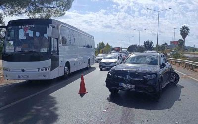 Ekipler hangi kazaya yetişeceğini şaşırdı: 1 kilometrelik mesafede 12 araçlık 4 ayrı zincirleme kaza

