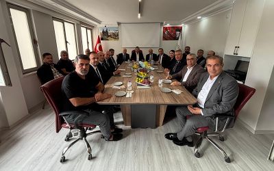İYİ Parti’den Antalya’ya ekonomi çıkarması
