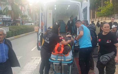 Yaya geçidindeki kadına çarpan bisikletli firar etti
