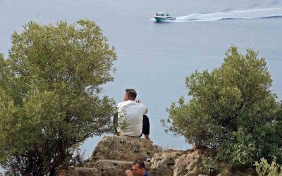 Biri ölümün ucunda, diğerleri manzara keyfinde
