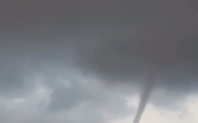 Antalya’da oluşan hortum kameraya yansıdı
