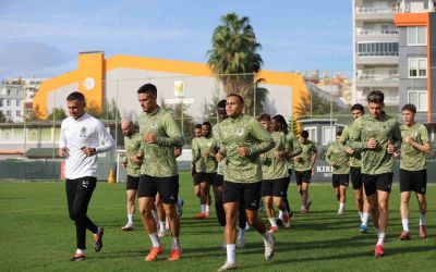 Alanyaspor, Çorum FK maçı hazırlıklarını tamamladı
