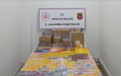 Antalya’da kaçak bin 660 adet elektronik sigara ve 7 bin 500 paket sigara ele geçirildi
