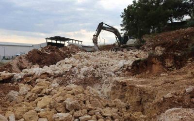 Kepez Belediyesi’nden doğa ile iç içe hayvan barınağı
