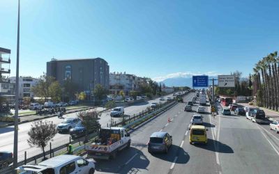 Ankara Büyükşehir’den Gazi Bulvarı’na otokorkuluk
