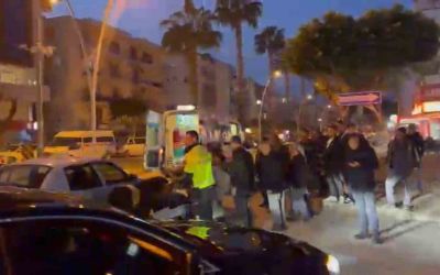 Otomobille çarpışan motosikletli yaralandı
