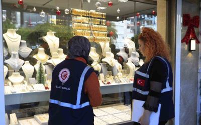 Antalya Ticaret İl Müdürlüğü ekiplerinden kuyumcu ve emlakçılara denetim
