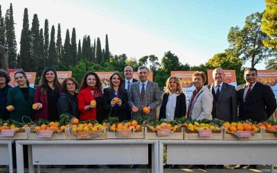 Tescillenip dünya pazarında yerini alan Antalya portakalları tanıtıldı
