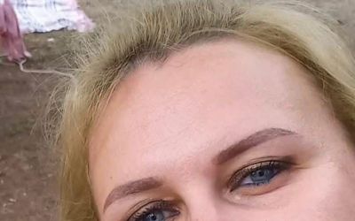 Yolun karşısına geçerken otomobilin çarptığı kadın yaşam mücadelesini kaybetti
