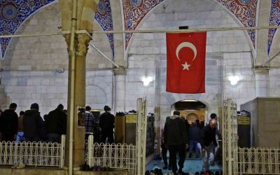 Regaip Kandili’nde Antalya’da camiler doldu taştı
