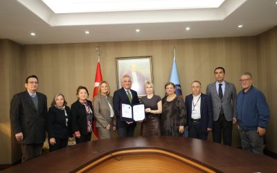 Akdeniz Üniversitesi Hastanesi’ne anjiyografi cihazı bağışı
