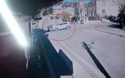Kavşağa giren motosikletliyi fark etmeyerek çarptı: 1 yaralı
