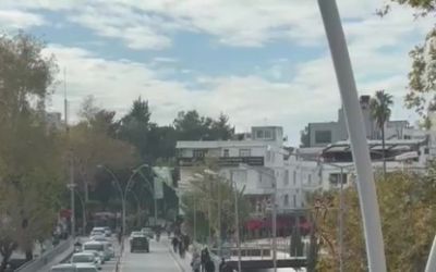 Ters yönden gelen motosiklete otomobil çarptı: 1 yaralı
