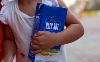 Büyükşehir’den çocuklara 773 bin 400 litre süt desteği
