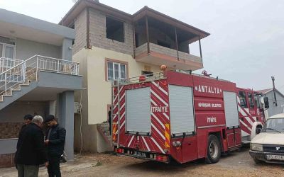 Manavgat’ta sobadan çıkan yangın korkuttu
