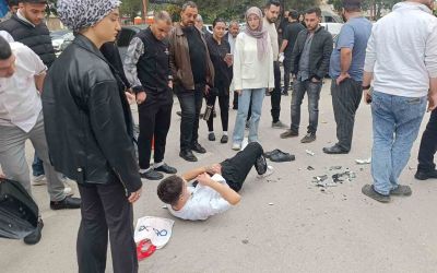 Otoparka dönen otomobil ile motosiklet çarpıştı: 1 yaralı
