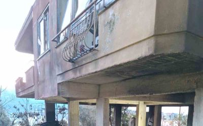 Alanya’da müstakil evin odunluğunda çıkan yangını itfaiye söndürdü
