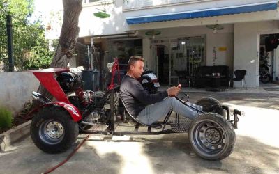 Arkadaşları ‘Yapamazsın’ dedi, hızı saatte 160 kilometreye ulaşan hayalini gerçekleştirdi
