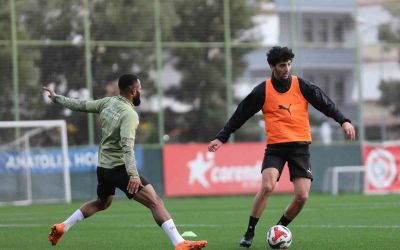 Alanyaspor, Konyaspor maçı hazırlıklarına başladı
