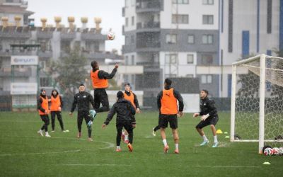 Alanyaspor, Konyaspor maçı hazırlıklarını tamamladı
