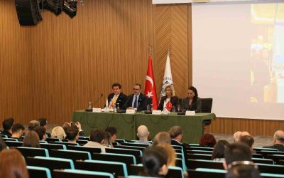 Alanya’nın sağlık turizmi ALKÜ’de masaya yatırıldı
