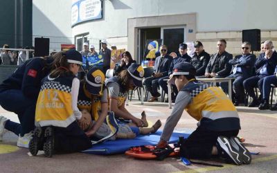 Aksu’da öğrenciler ‘Sağlık Elçisi’ belgelerini aldı
