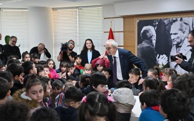 Kocagöz, 2. sınıf öğrencilerine yerel yönetimi anlattı
