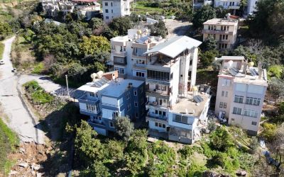 Alanya’da 3 bina tedbir amaçlı tahliye edildi
