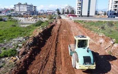 Kepez Belediyesi’nden Baraj Mahallesi’ne yeni yol ve otopark
