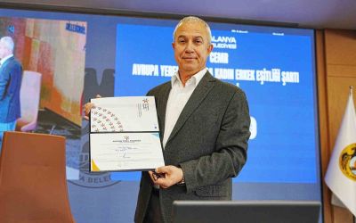 Başkan Özçelik, CEMR Avrupa Yerel Yaşamda Kadın-Erkek Eşitliği Şartı’nı imzaladı
