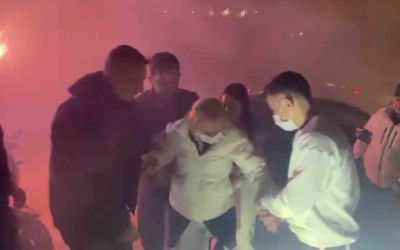 Hastanede tedavi gören kanser hastası kadına arkadaşlarından 8 Mart sürprizi
